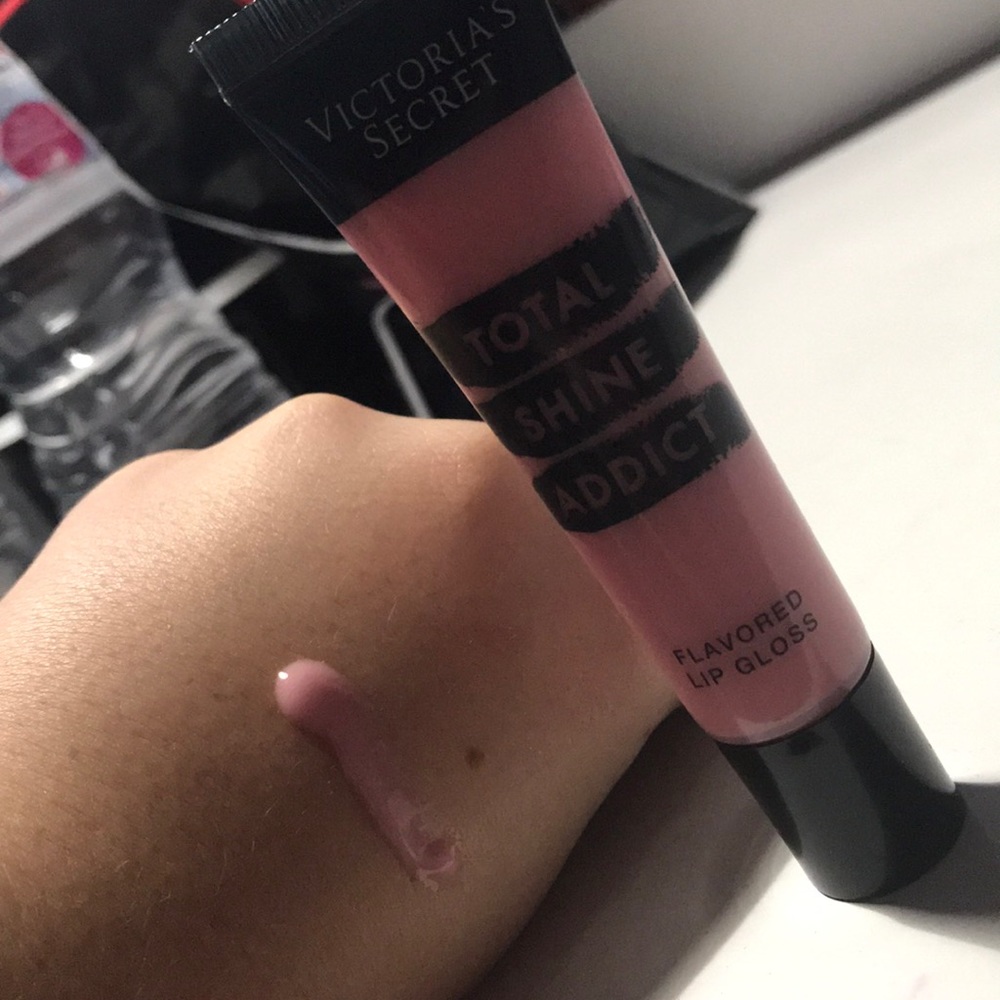 Lipgloss - Picture 4 of 4